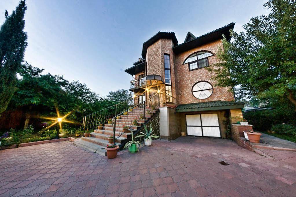 Villa Rosa Gomel Exterior photo